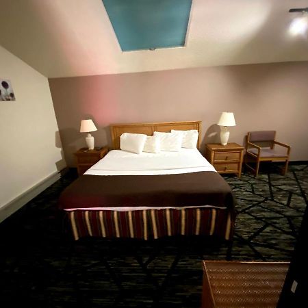 Woodland Inn & Suites Medford Ngoại thất bức ảnh