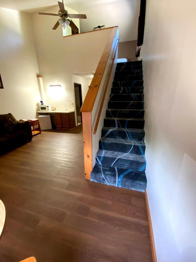 Woodland Inn & Suites Medford Ngoại thất bức ảnh