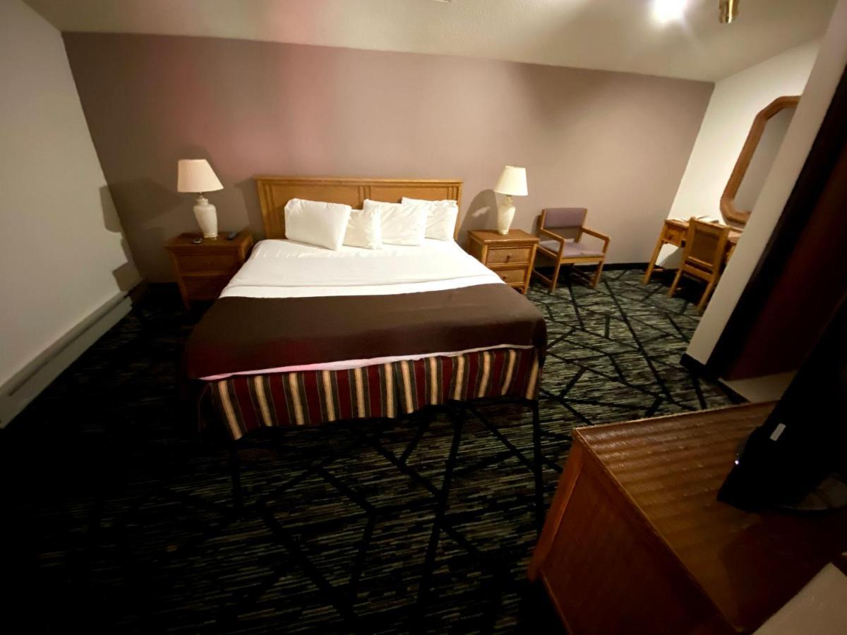 Woodland Inn & Suites Medford Ngoại thất bức ảnh