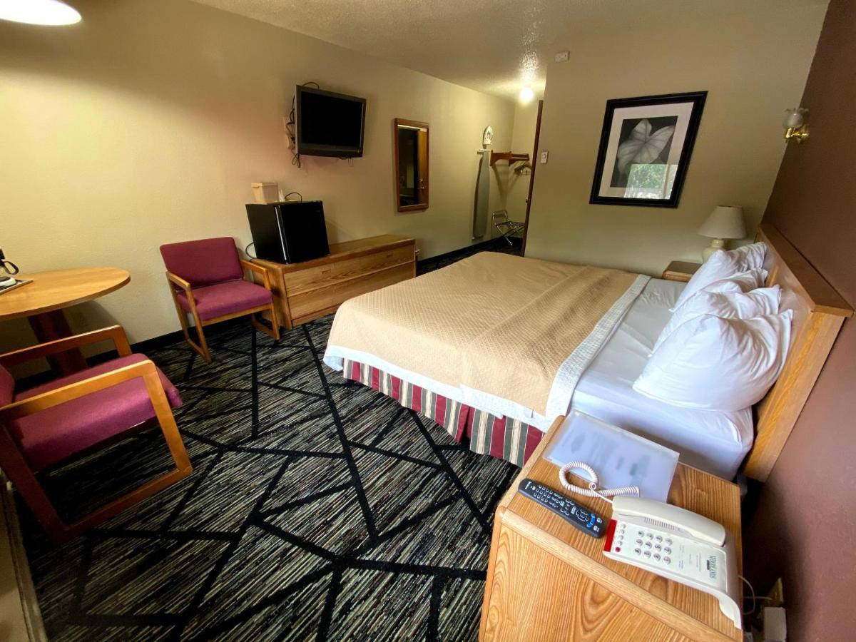 Woodland Inn & Suites Medford Ngoại thất bức ảnh