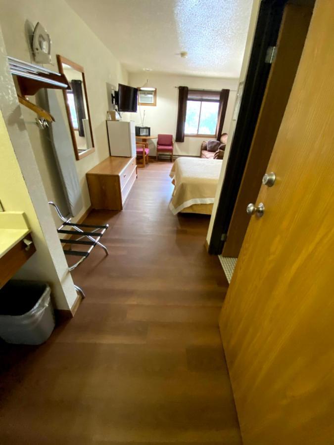 Woodland Inn & Suites Medford Ngoại thất bức ảnh