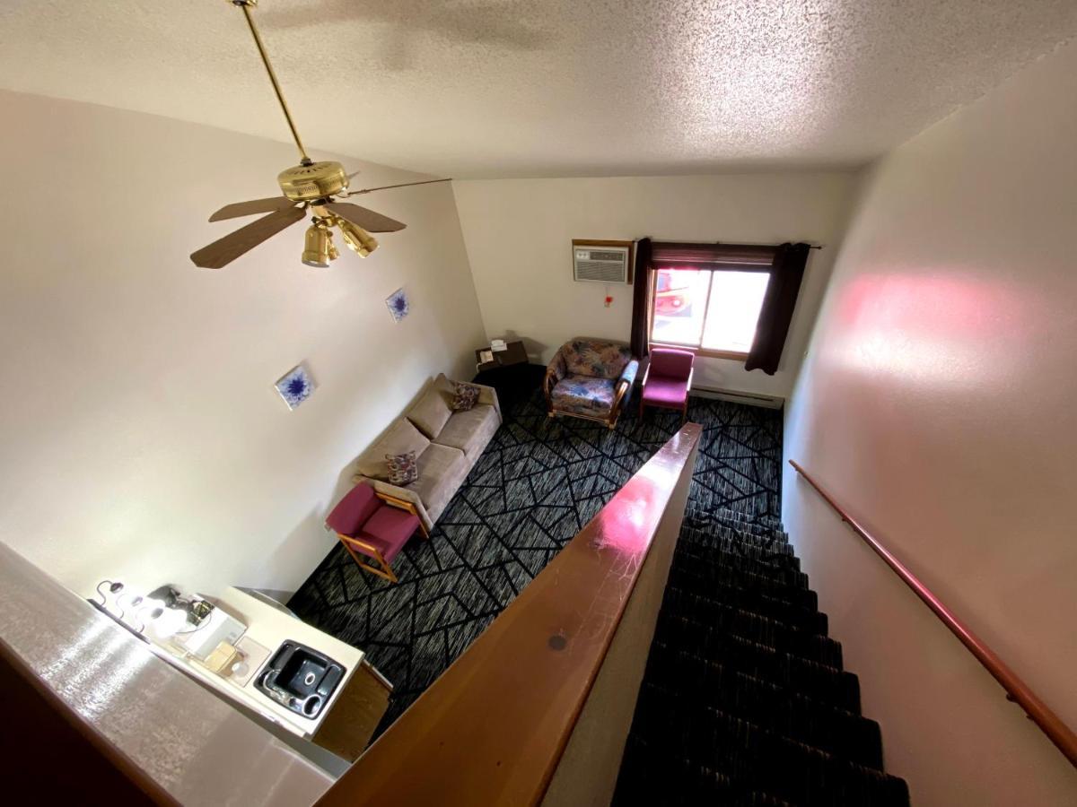 Woodland Inn & Suites Medford Ngoại thất bức ảnh