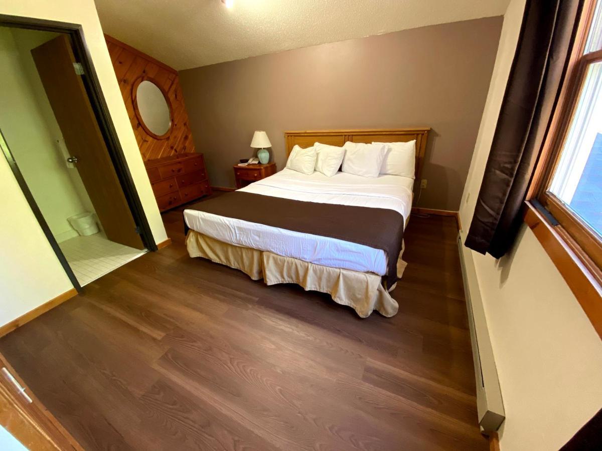 Woodland Inn & Suites Medford Ngoại thất bức ảnh