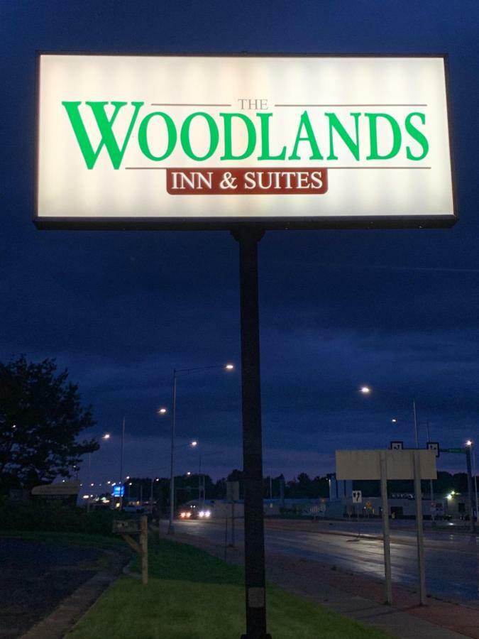 Woodland Inn & Suites Medford Ngoại thất bức ảnh